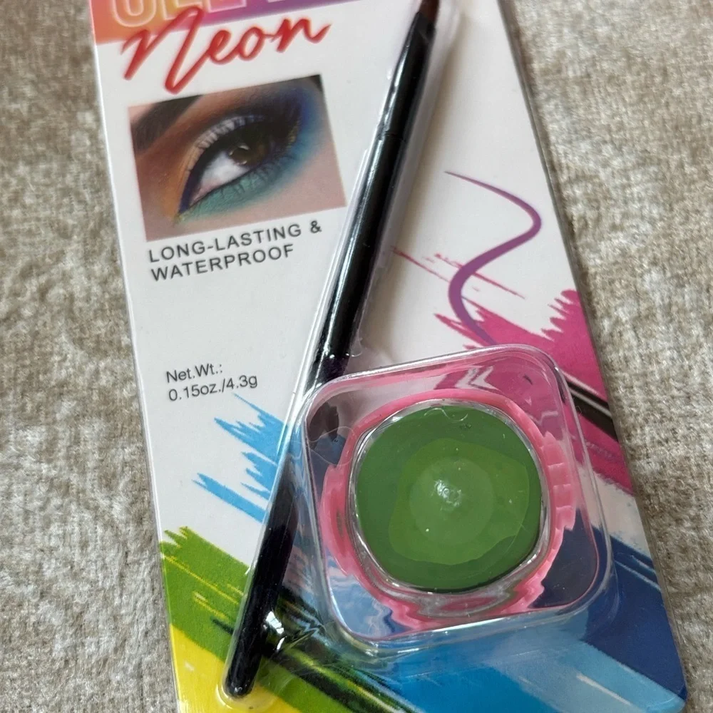 Makeup Revolution Set Foundation Baking Powder Oil Creator Bright Lights Palette